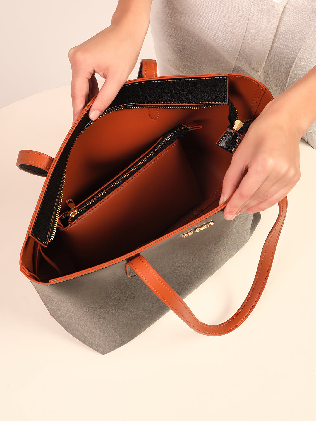 The Urbane Tote