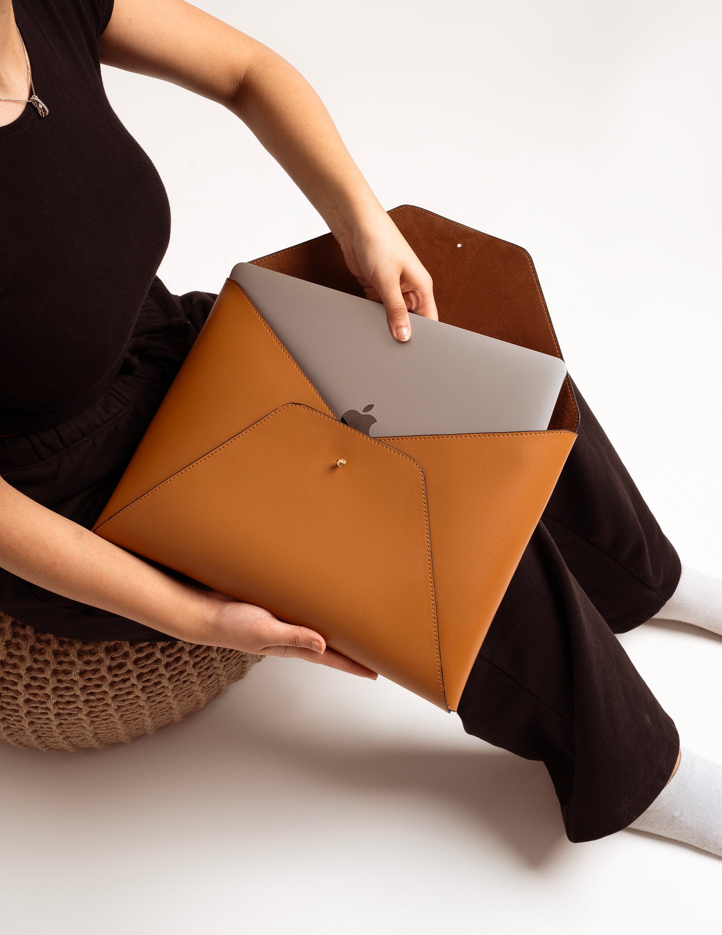 Beyond+ Tote & Grace laptop Sleeve Combo Tan