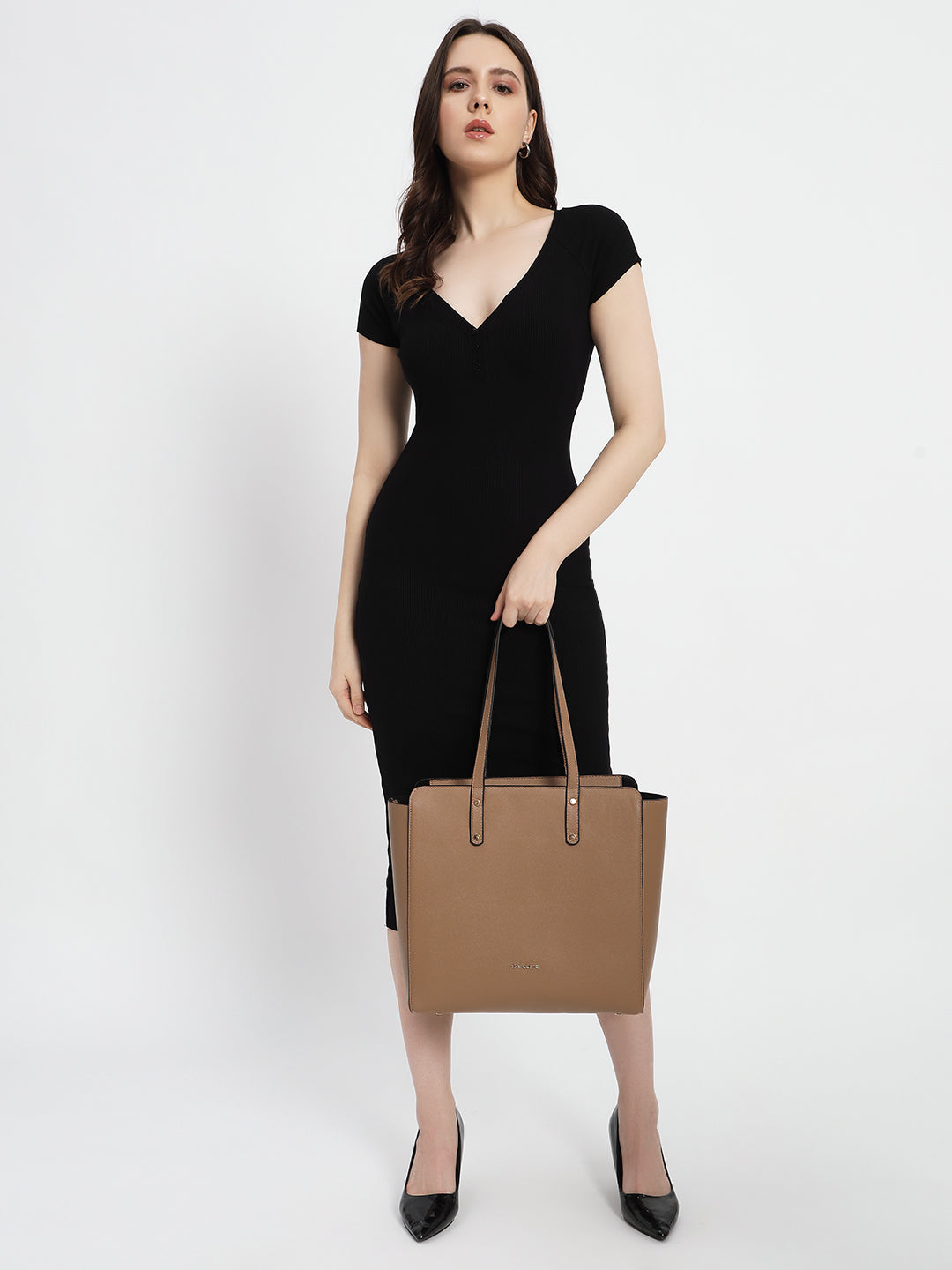 Beyond+ Tote with Zipper Beige