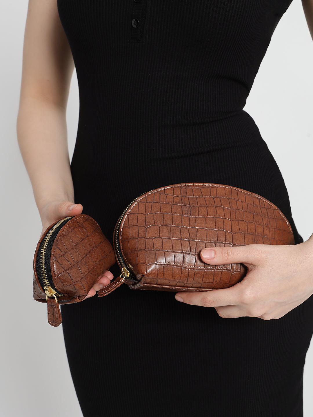 Beyond+ Croco Tote with Zipper Tan + Cosmos Pouch Combo