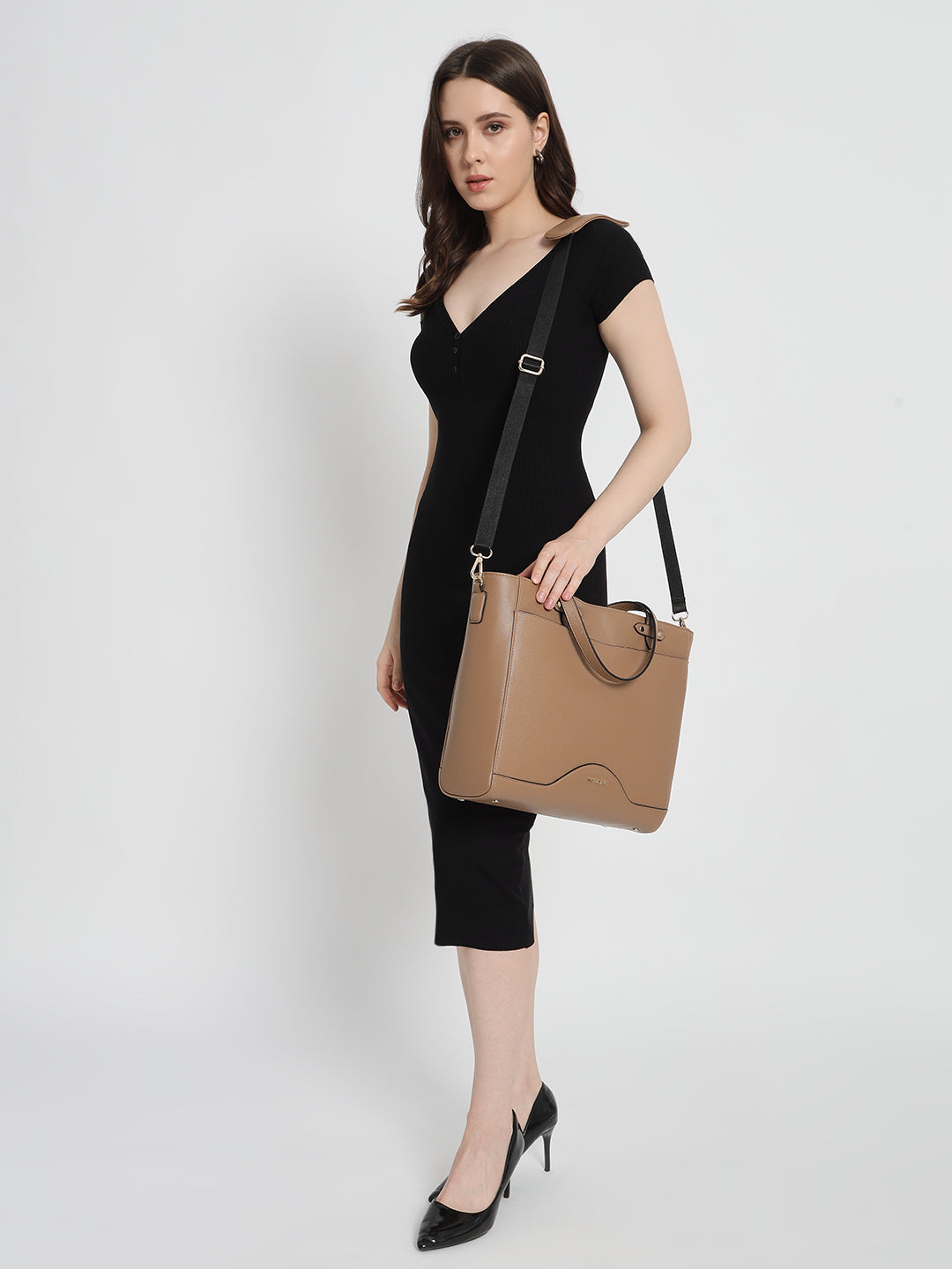 Ardor Grained Tote Beige