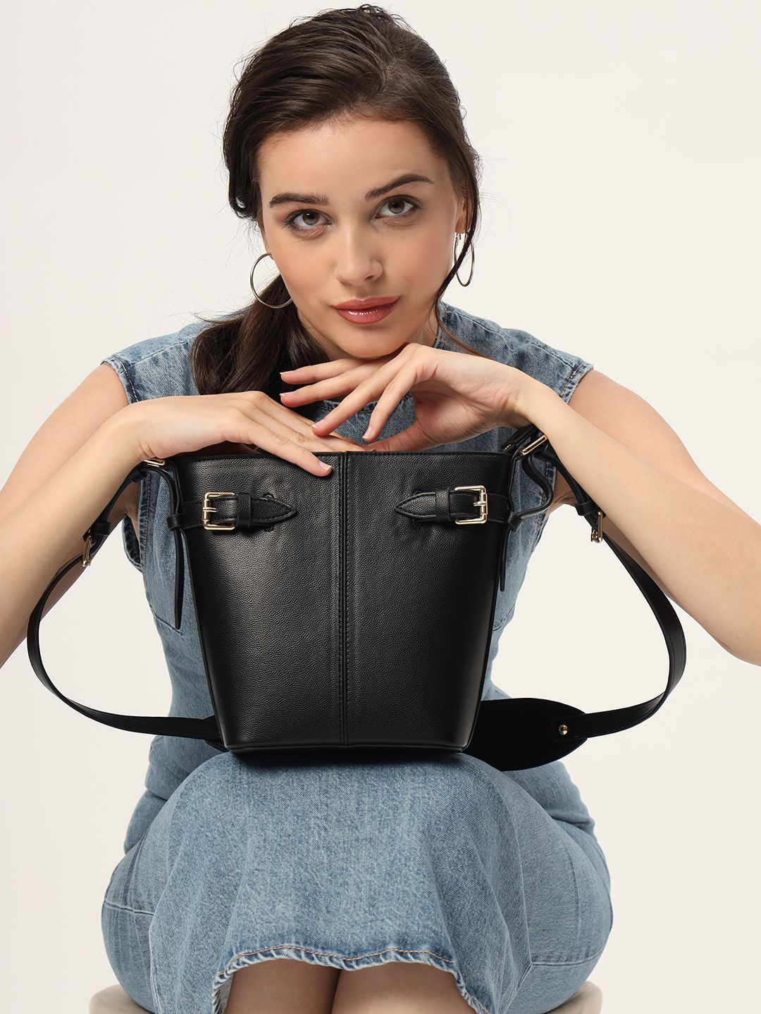 Coral Sling Black