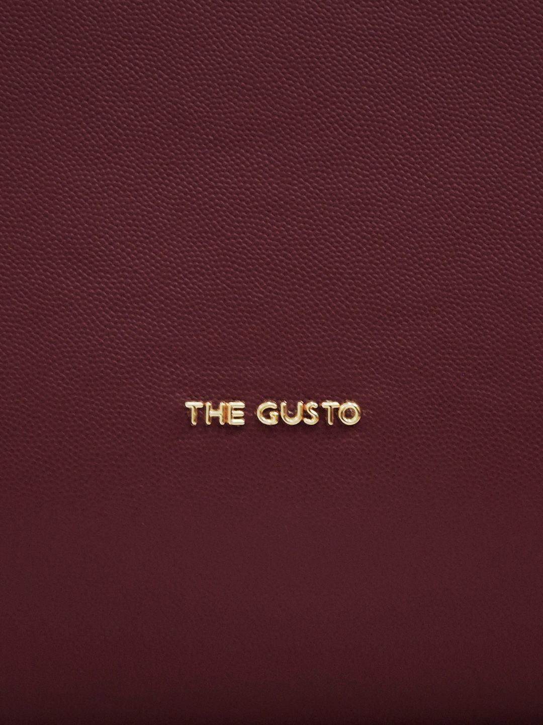 Beyond+ Tote with Zipper Wine (Grained Finish)