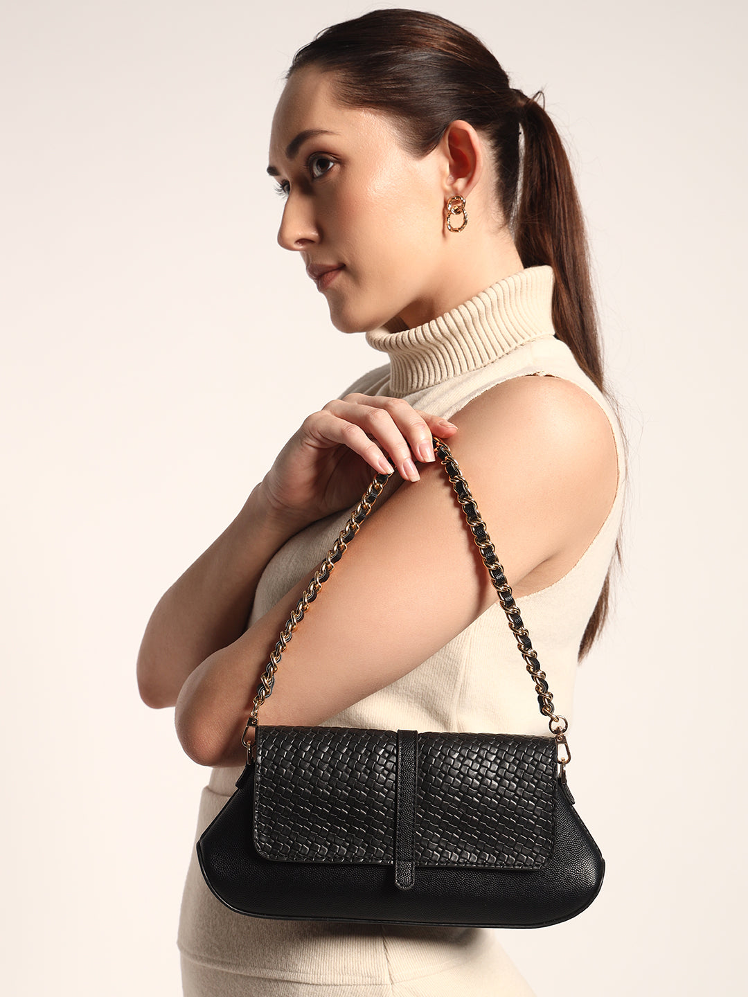 Bella Clutch Sling (Black Quilted)