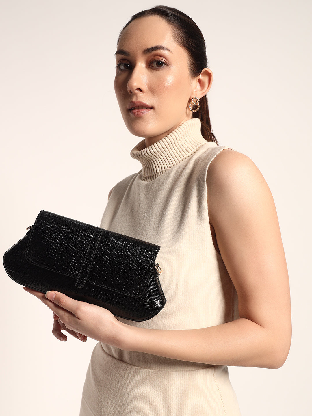 Bella Clutch